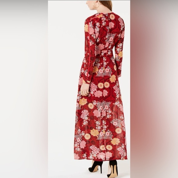 Guess Floral Long Sleeve Maxi Dress
Size: 6 - Picture 8 of 13